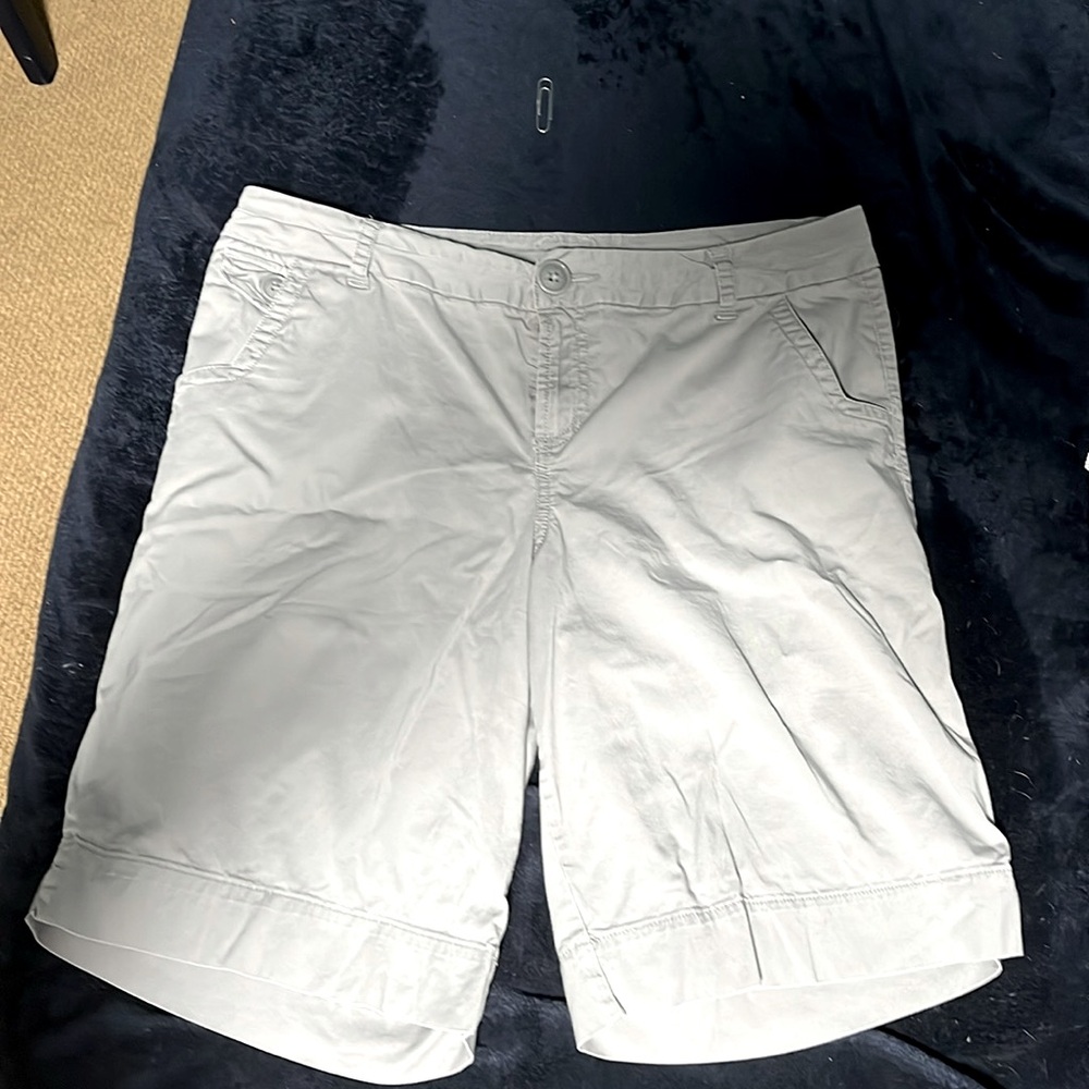 Gray Lane Bryant shorts size 14.